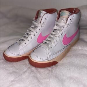 Nike Blazer Mid 77